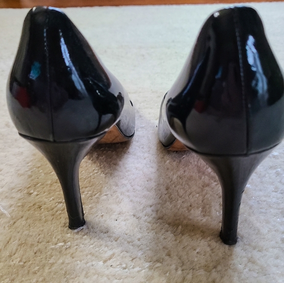 Ann Taylor Black Patent Leather Pumps - Picture 4 of 4